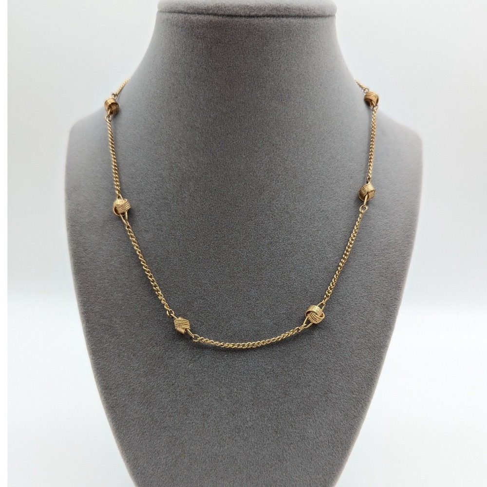 Vintage Avon Gold Tone Love Knot Station Curb Chain Necklace 17 Inch